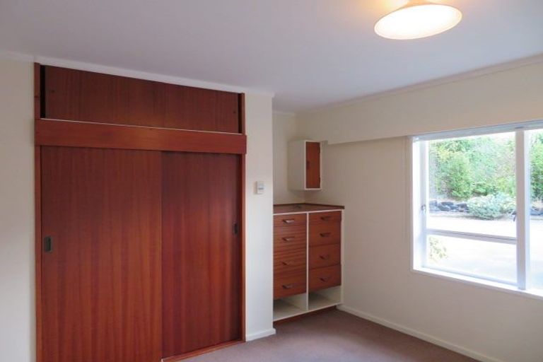 Photo of property in 91 Stratton Street, Normandale, Lower Hutt, 5010