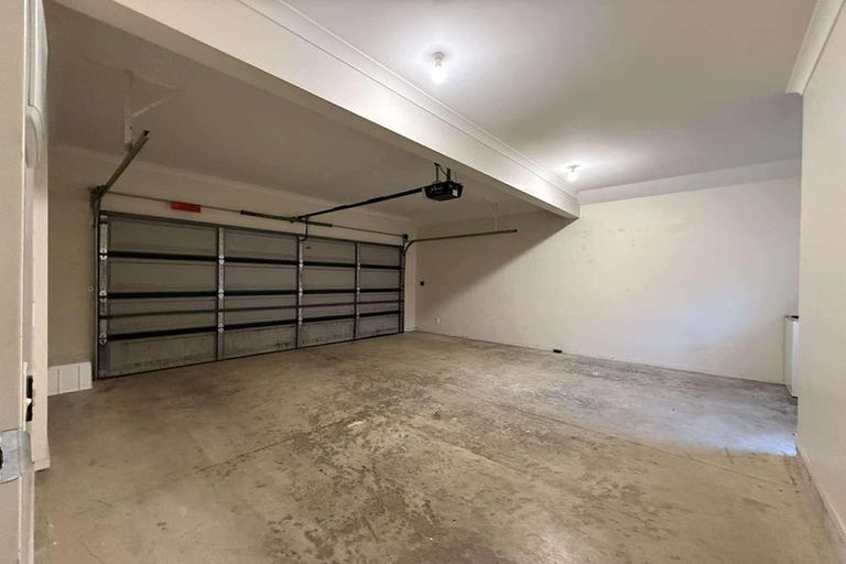 Photo of property in 69a Amesbury Drive, Churton Park, Wellington, 6037