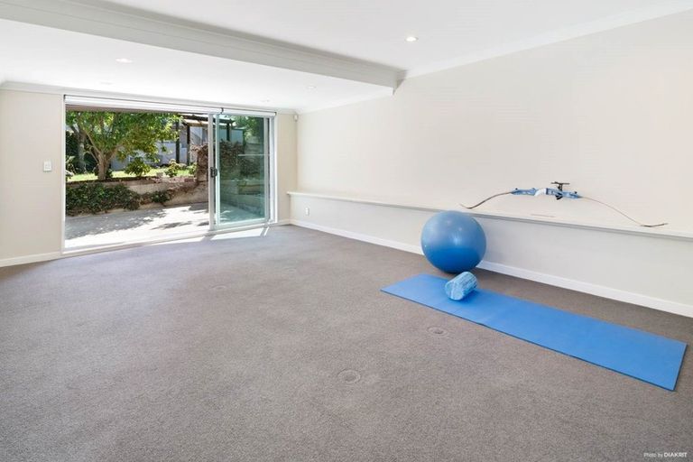 Photo of property in 1/62 Sorrel Crescent, Bucklands Beach, Auckland, 2012