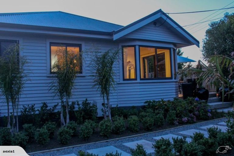 Photo of property in 84 Brooklands Road, Brooklands, New Plymouth, 4310
