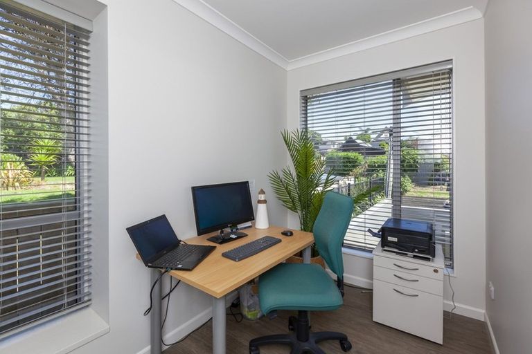 Photo of property in 118 Rosetta Road, Raumati South, Paraparaumu, 5032