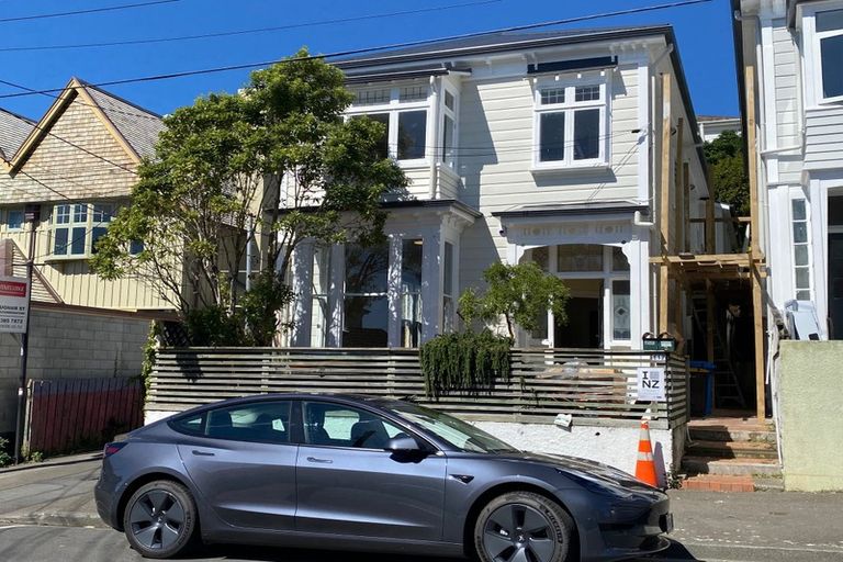 Photo of property in 117 Brougham Street, Mount Victoria, Wellington, 6011