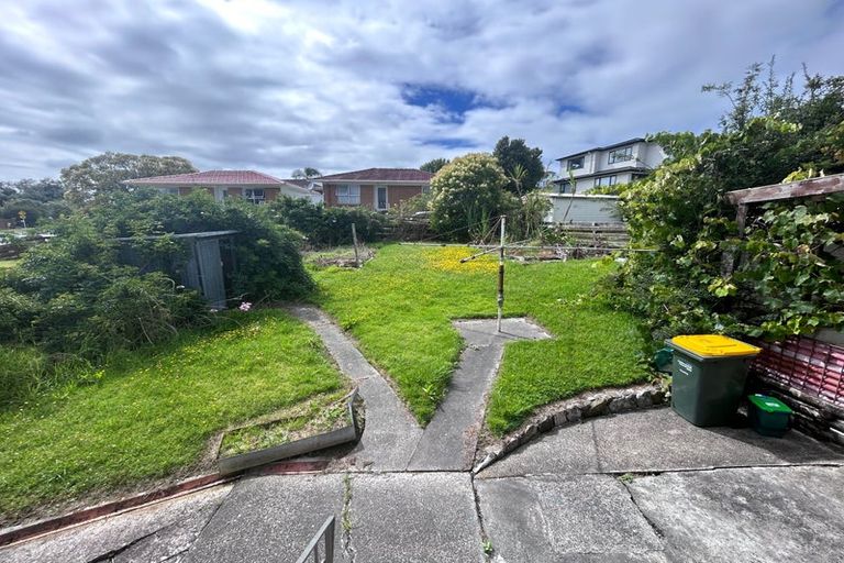 Photo of property in 39 Diana Drive, Glenfield, Auckland, 0627