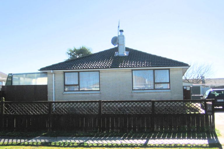 Photo of property in 19 Curling Crescent, Onekawa, Napier, 4110