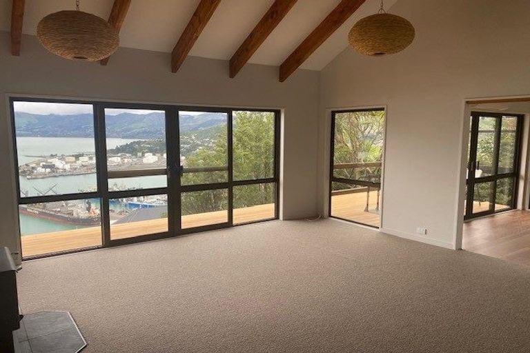 Photo of property in 24 Gilmour Terrace, Lyttelton, 8082