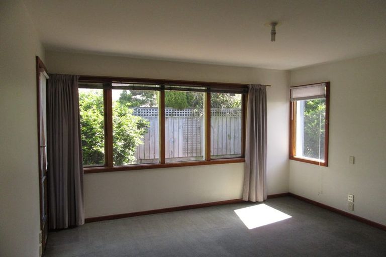 Photo of property in 302 Riccarton Road, Upper Riccarton, Christchurch, 8041