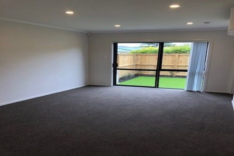 Photo of property in 5/9 Marlene Avenue, Te Atatu South, Auckland, 0610