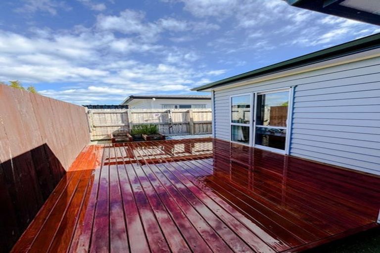 Photo of property in 21 Harore Road, Takanini, 2112