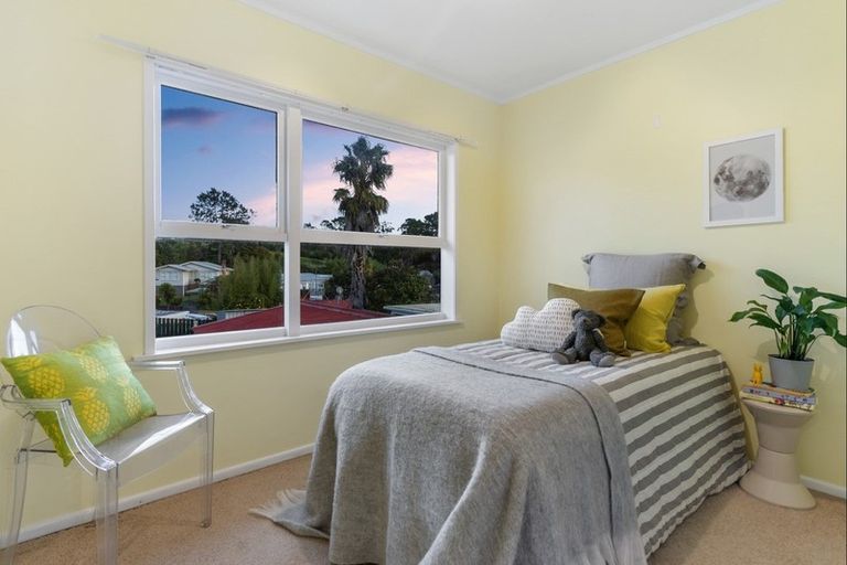 Photo of property in 44 Saffron Street, Birkdale, Auckland, 0626