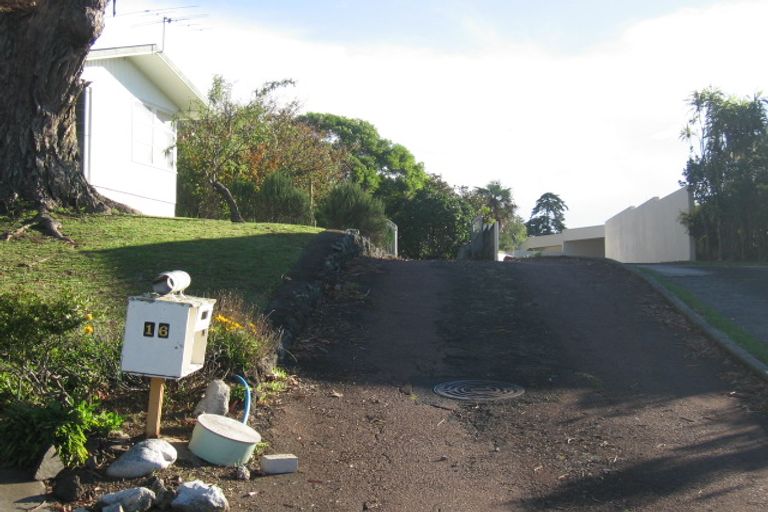 Photo of property in 16 Willow Way, Sunnyhills, Auckland, 2010