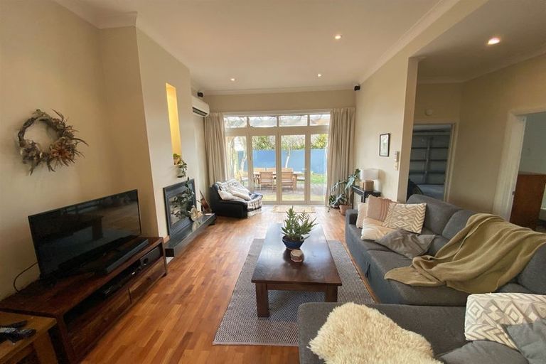 Photo of property in 42 Somme Street, St Albans, Christchurch, 8014