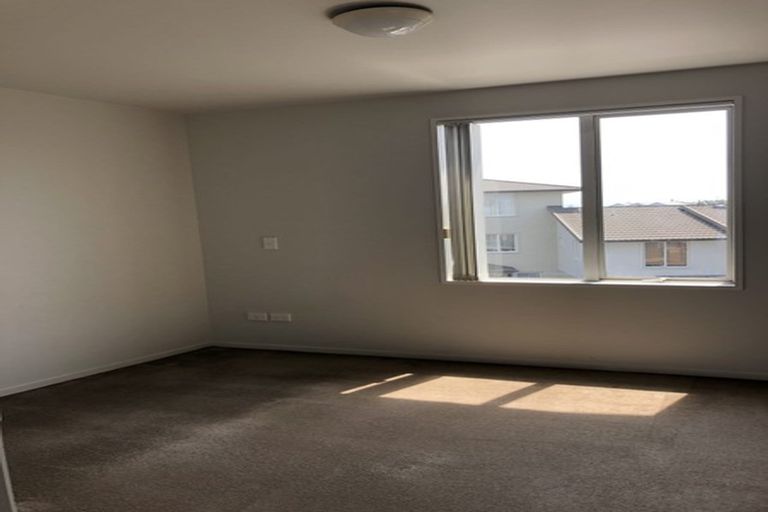 Photo of property in 56 Haven Drive, East Tamaki, Auckland, 2013