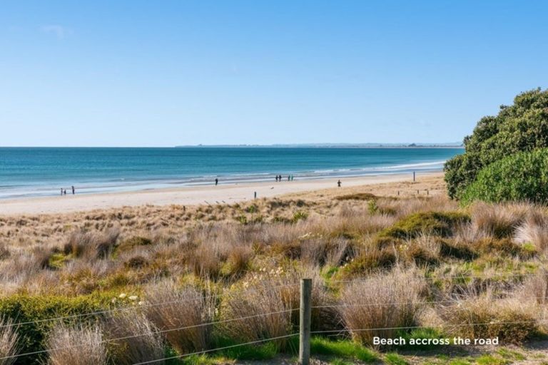 Photo of property in Vivaldi Apartments, 7/48 Marine Parade, Mount Maunganui, 3116
