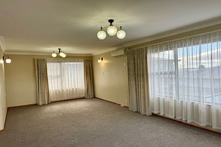 Photo of property in 9b Tirinui Crest Road, Otumoetai, Tauranga, 3110