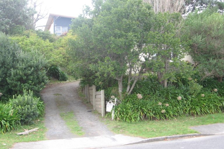 Photo of property in 77 Tennis Court Road, Raumati South, Paraparaumu, 5032