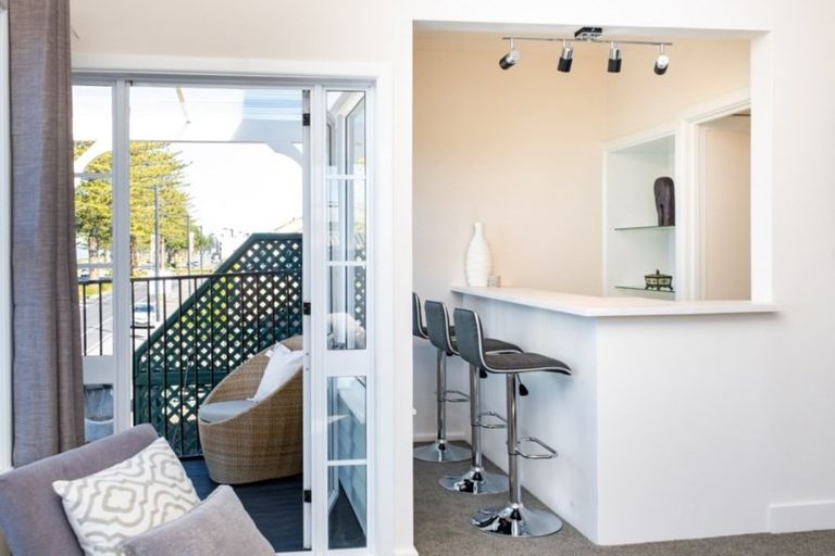 Photo of property in 503 Marine Parade, Napier South, Napier, 4110