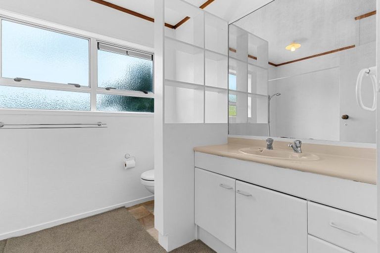 Photo of property in 11 Kelly Street, Baylys Beach, Dargaville, 0377