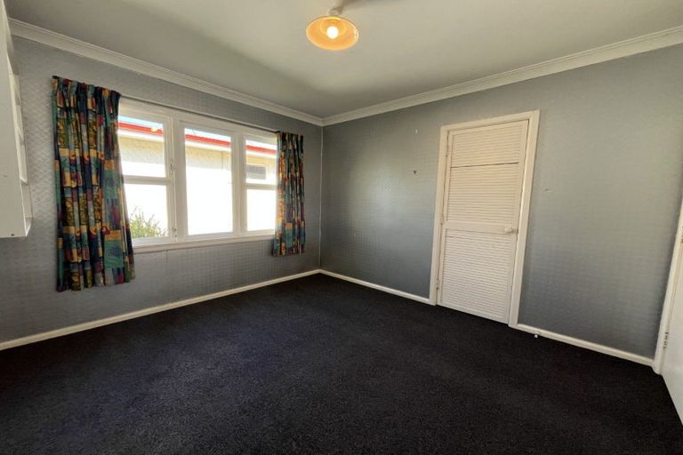 Photo of property in 9 Sheffield Street, Awapuni, Palmerston North, 4412