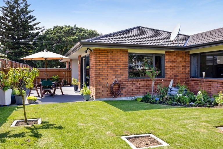 Photo of property in 109 Browne Street, Waitara, 4320