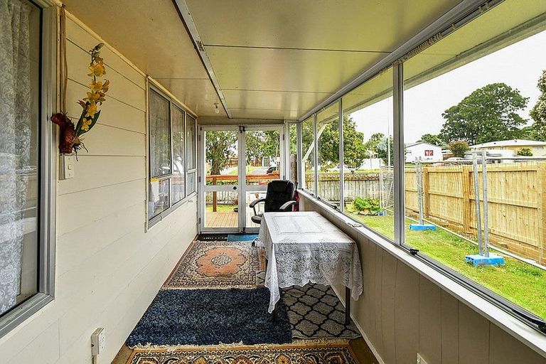 Photo of property in 434 Roscommon Road, Clendon Park, Auckland, 2103
