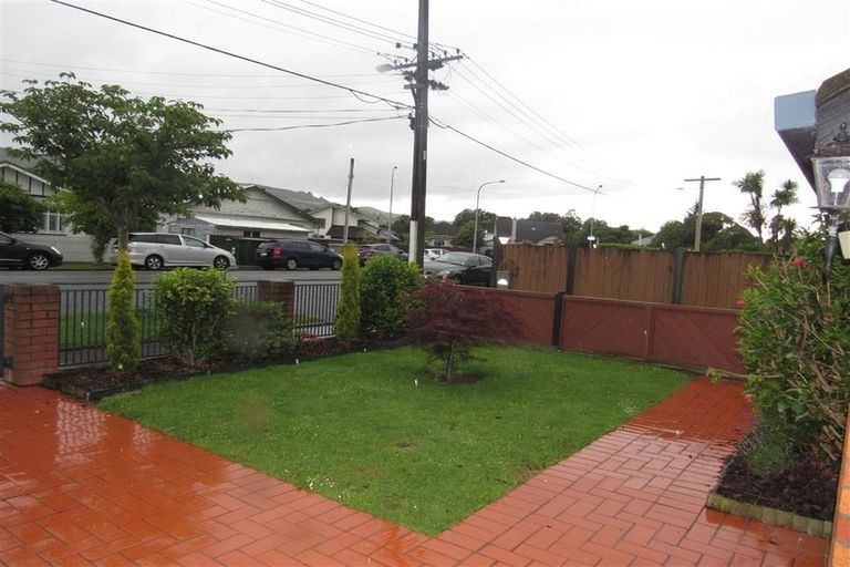 Photo of property in 86 Hautana Street, Woburn, Lower Hutt, 5010