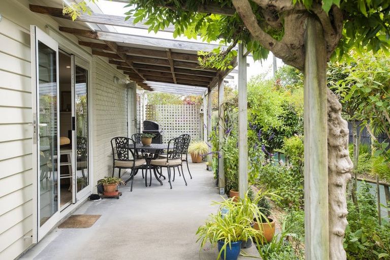 Photo of property in 103 Stout Street, Whataupoko, Gisborne, 4010