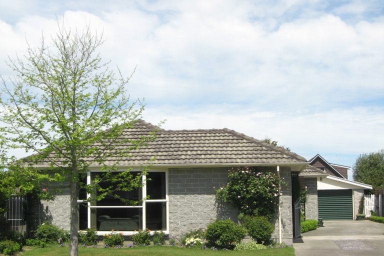 Photo of property in 100 Wingate Street, Redwood, Christchurch, 8051