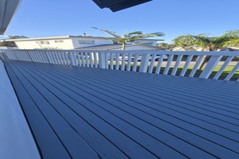 Photo of property in 36 Albatross Road, Red Beach, 0932