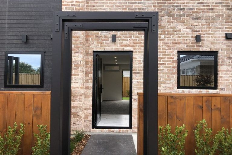 Photo of property in 6/57 Taikata Road, Te Atatu Peninsula, Auckland, 0610