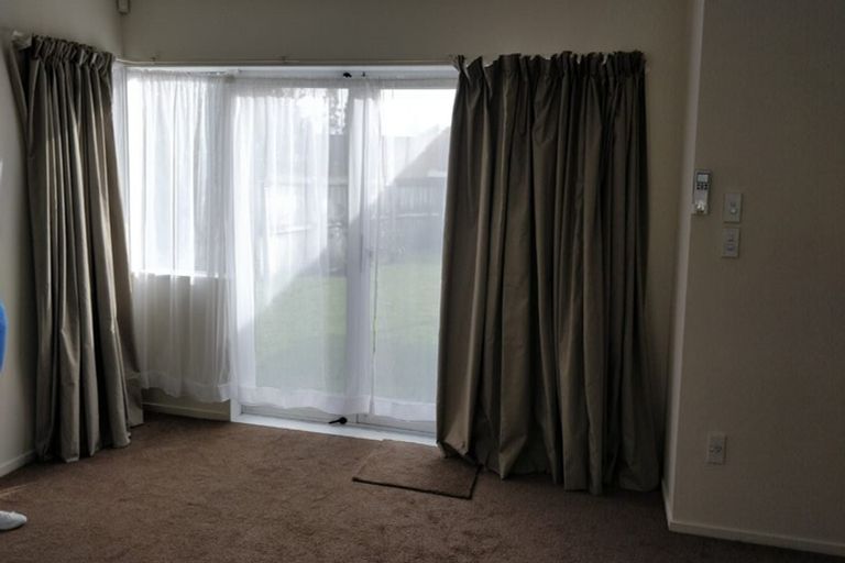 Photo of property in 38 Kona Crescent, Henderson, Auckland, 0610