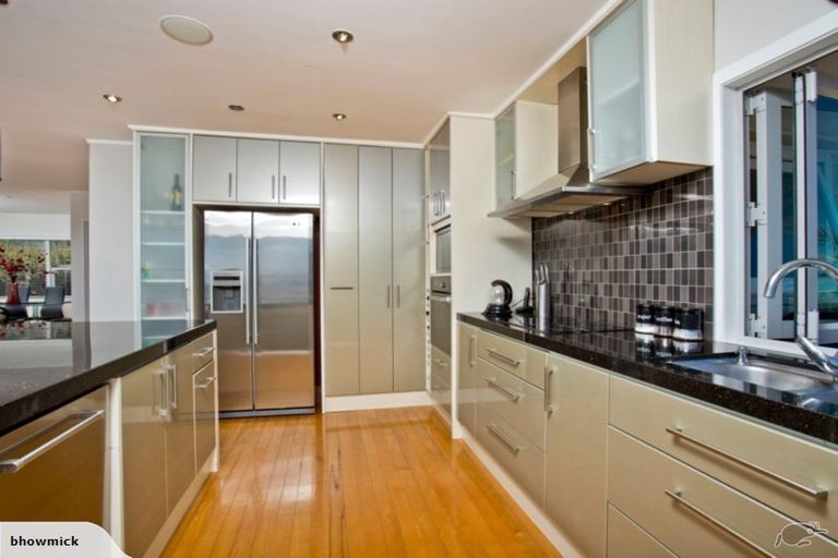 Photo of property in 41 Sea Vista Avenue, Beach Haven, Auckland, 0626