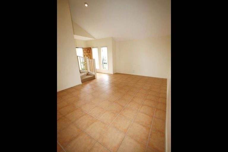 Photo of property in 35 Nautilus Drive, Gulf Harbour, Whangaparaoa, 0930