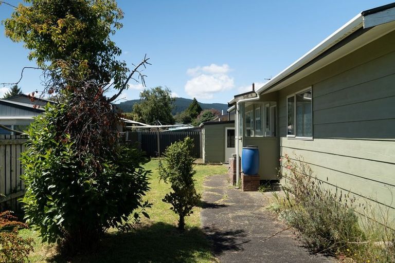 Photo of property in 2a Elder Grove, Paraparaumu, 5032