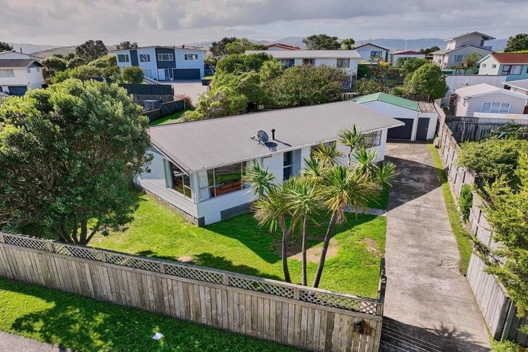 Photo of property in 9 Clipper Street, Titahi Bay, Porirua, 5022