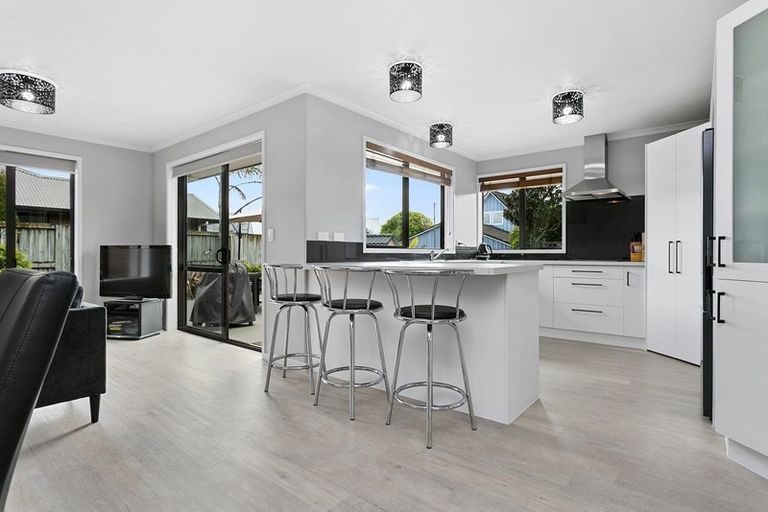 Photo of property in 33 Chaucer Street, Leamington, Cambridge, 3432