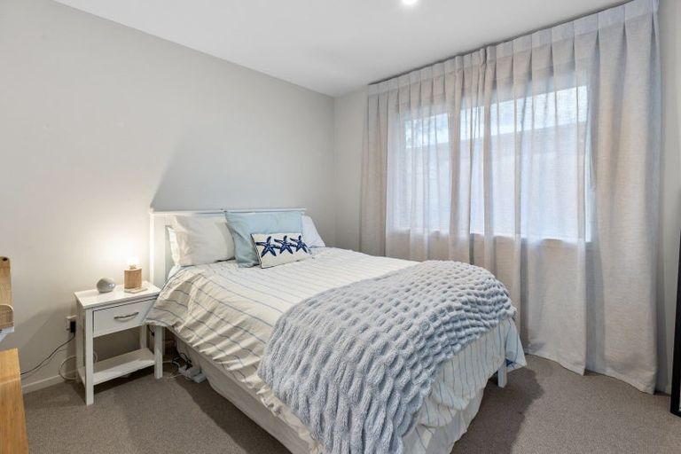 Photo of property in 11 Centre Crescent, Wanaka, 9305