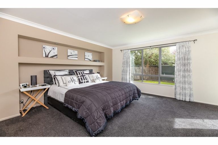 Photo of property in 20 Evergreen Place, Parklands, Christchurch, 8083