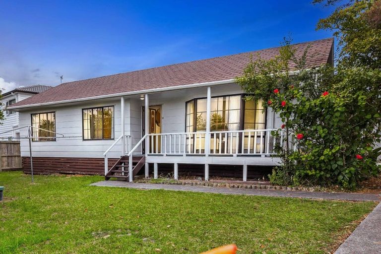 Photo of property in 96a Sturges Road, Henderson, Auckland, 0612