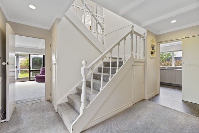 Photo of property in 296b Mangorei Road, Merrilands, New Plymouth, 4312