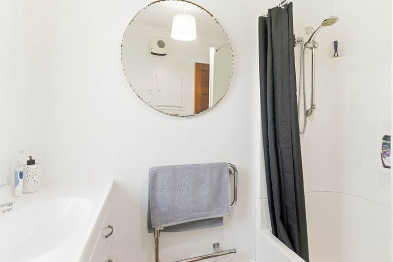 Photo of property in 38 Ryehill Street, Calton Hill, Dunedin, 9012