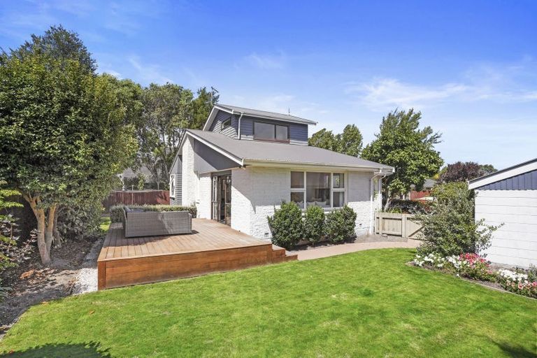 Photo of property in 22 Cullahill Street, Harewood, Christchurch, 8051