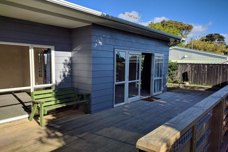 Photo of property in 39 Tennis Court Road, Raumati South, Paraparaumu, 5032