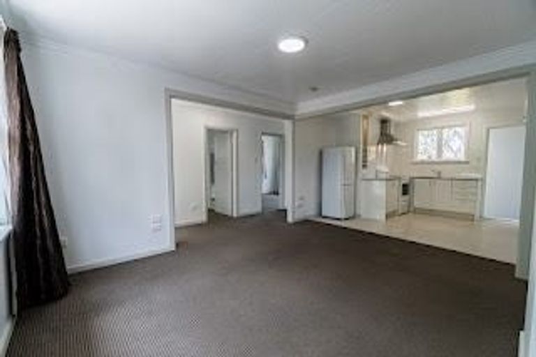 Photo of property in 112a Totara Street, Riccarton, Christchurch, 8041