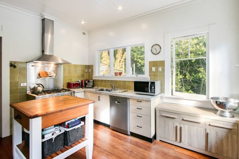 Photo of property in 7 France Road, Bluff Hill, Napier, 4110