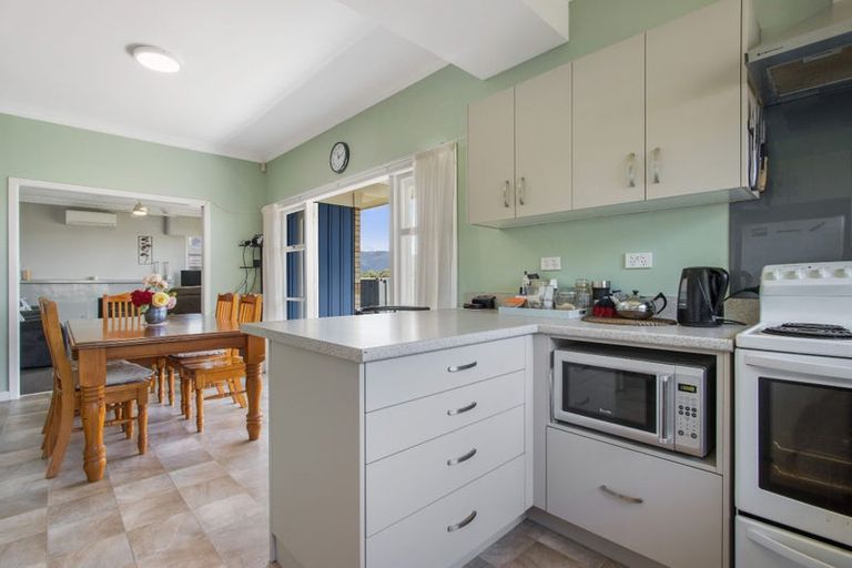 Photo of property in 18 Beach Road, Katikati, 3129