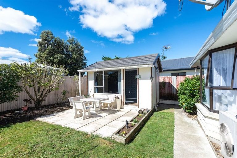 Photo of property in 2/29 Palmers Road, New Brighton, Christchurch, 8083