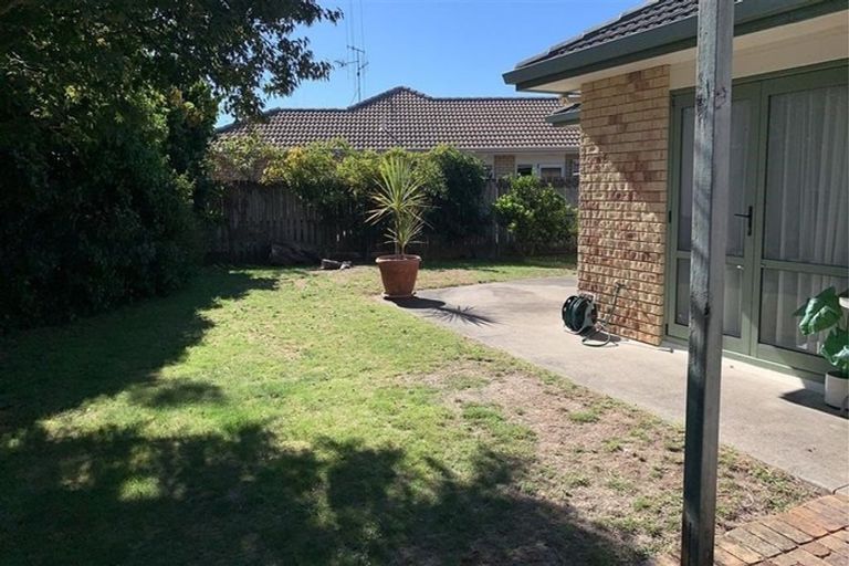 Photo of property in 33 Lavender Place, Papamoa Beach, Papamoa, 3118