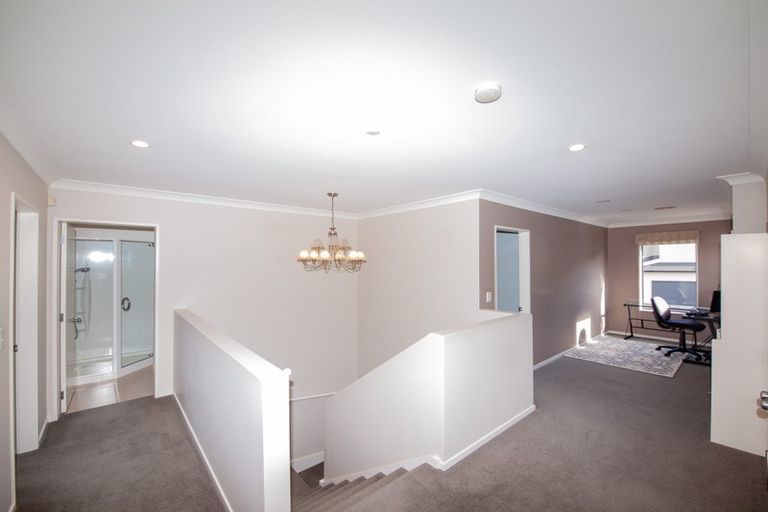 Photo of property in 7 Moston Grove, Churton Park, Wellington, 6037