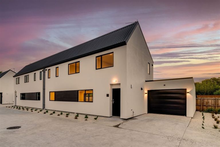 Photo of property in 3/29 Main South Road, Sockburn, Christchurch, 8042