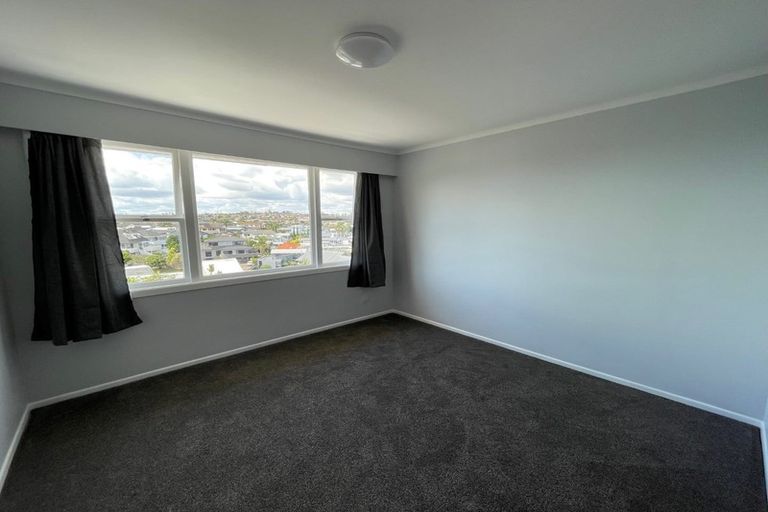 Photo of property in 2/19 Bucklands Beach Road, Bucklands Beach, Auckland, 2012
